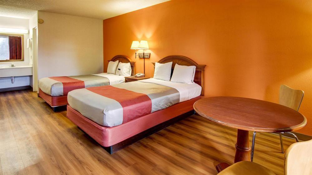 Red Roof Inn Forsyth Kültér fotó