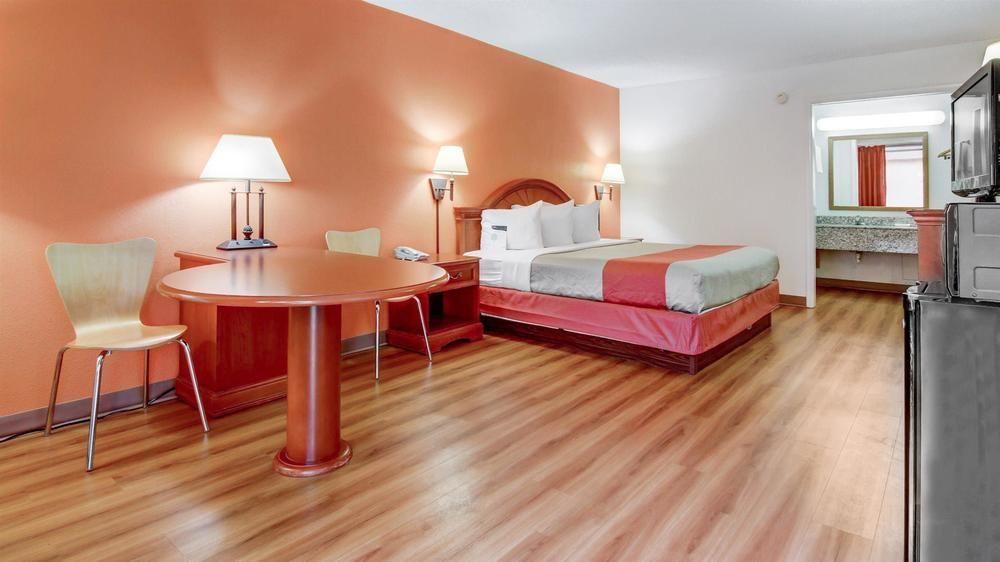 Red Roof Inn Forsyth Kültér fotó